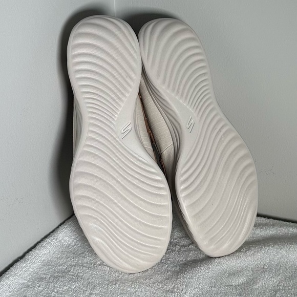 Women's Skechers Cream and Tan boat shoes size 9 - Picture 5 of 7